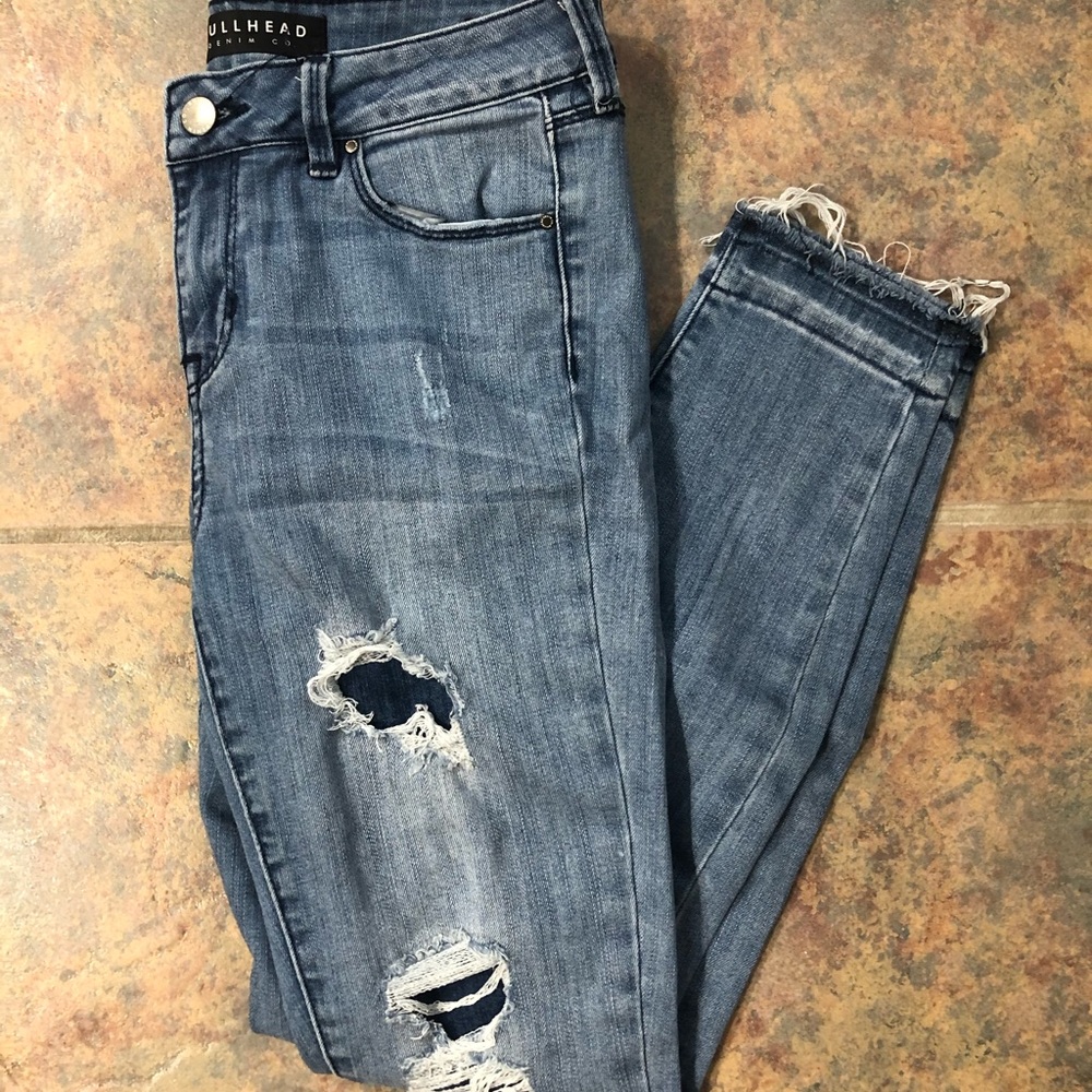 l[bullhead] Size 26 Vintage Rip & Repair Jeans